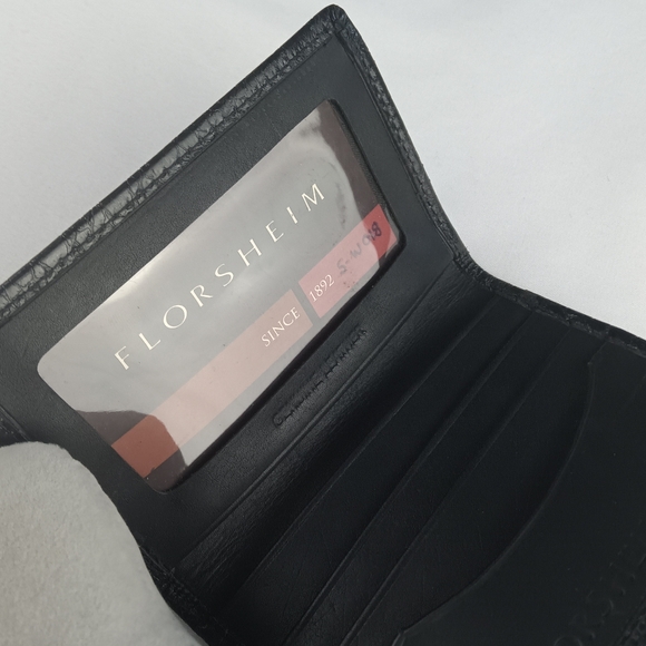 Florsheim Mens Credit Card And ID Holder. - Picture 4 of 12